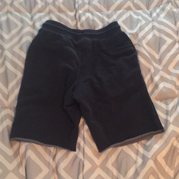 Shorts - Picture 2 of 3